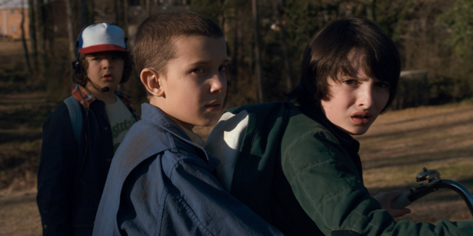FOTO: Gaten Matarazzo, Millie Bobby Brown a Finn Wolfhard.