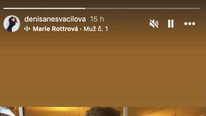 FOTO: Denisa Nesvačilová je vedle partnera šťastná.