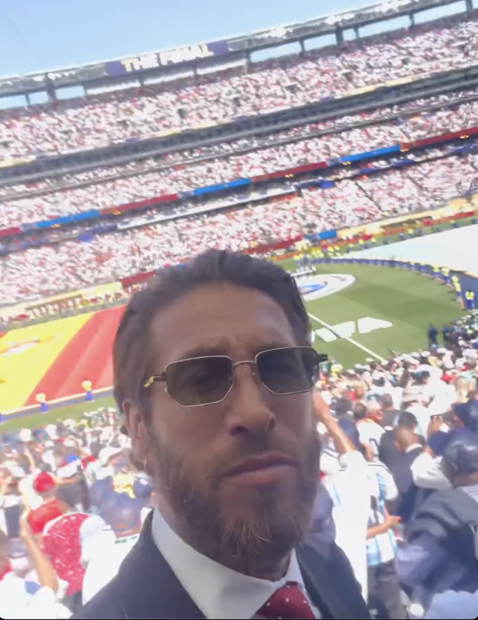 FOTO: Sergio Ramos si finále MS ve fotbale užíval plnými doušky. – stránka 1