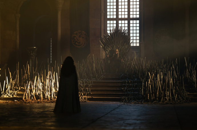FOTO: Ewan Mitchell jako princ Aemond ve třetí řadě seriálu Rod Draka.