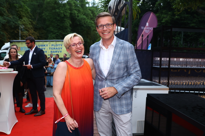 FOTO: Politik Martin Kupka si BigBoard party nenechal ujít. – stránka 966