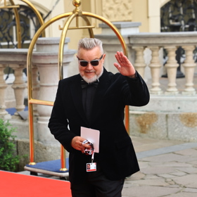 Miloš Pokorný celý v černém.