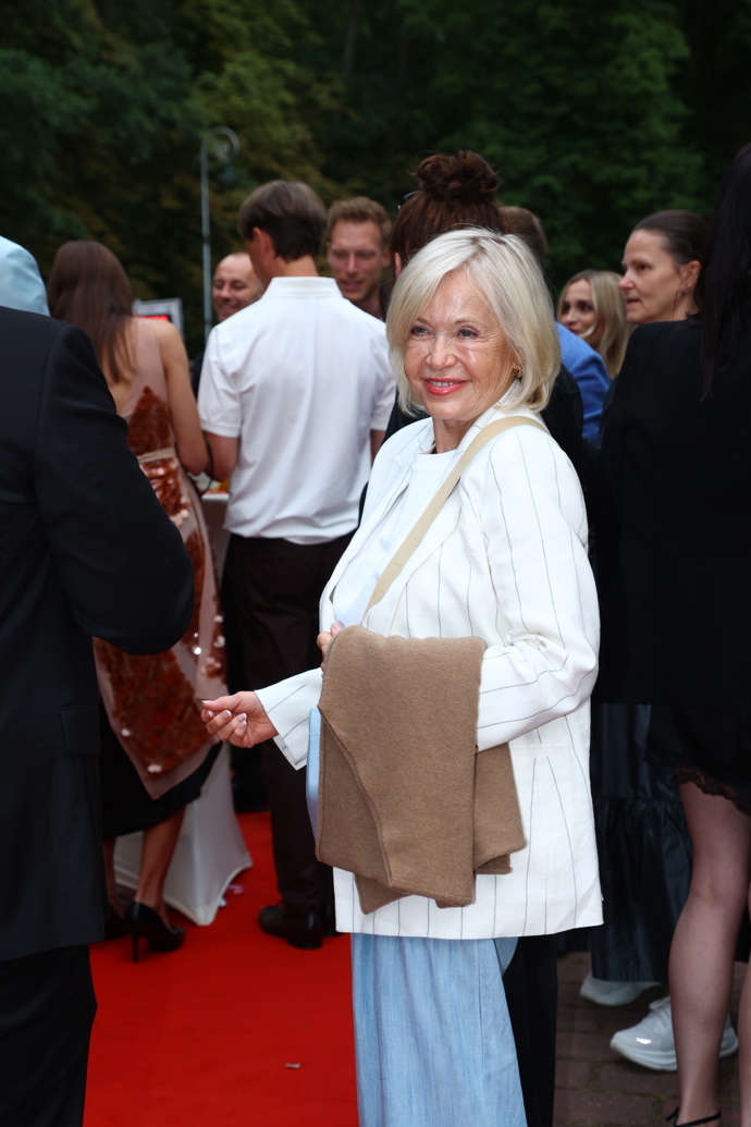 FOTO: Herečka Jana Švandová na BigBoar party. – stránka 68