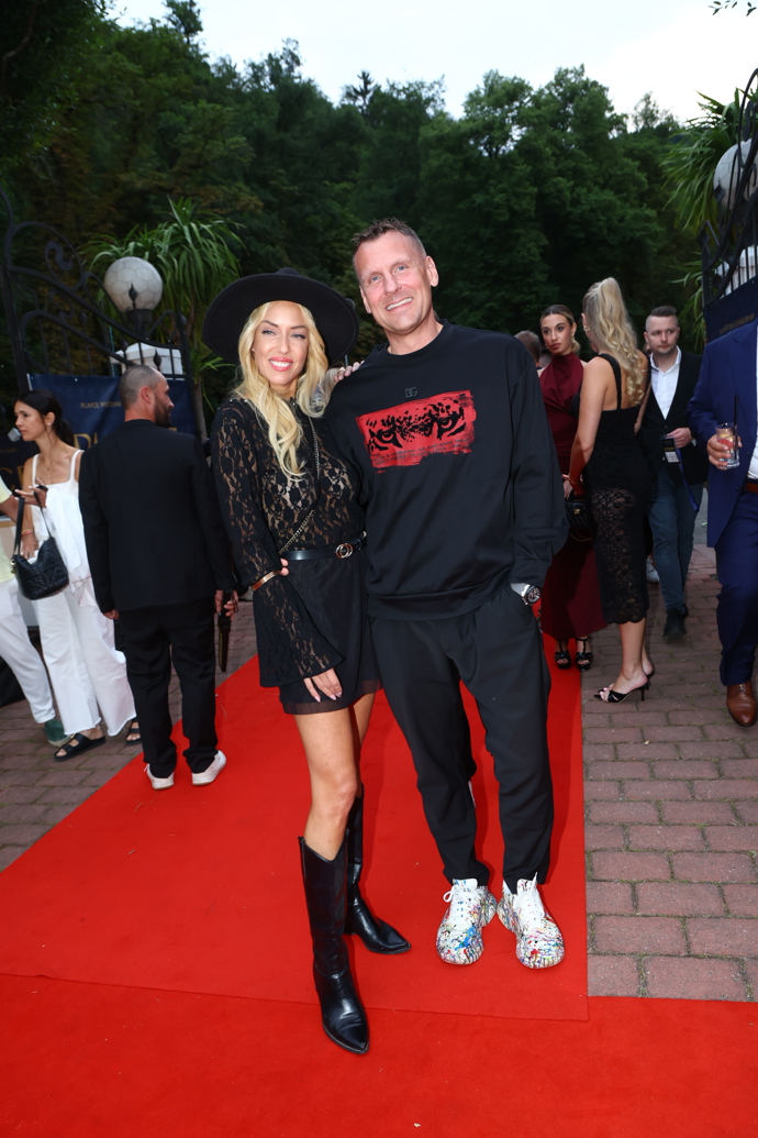 FOTO: Osobnosti na BigBoar party. – stránka 59