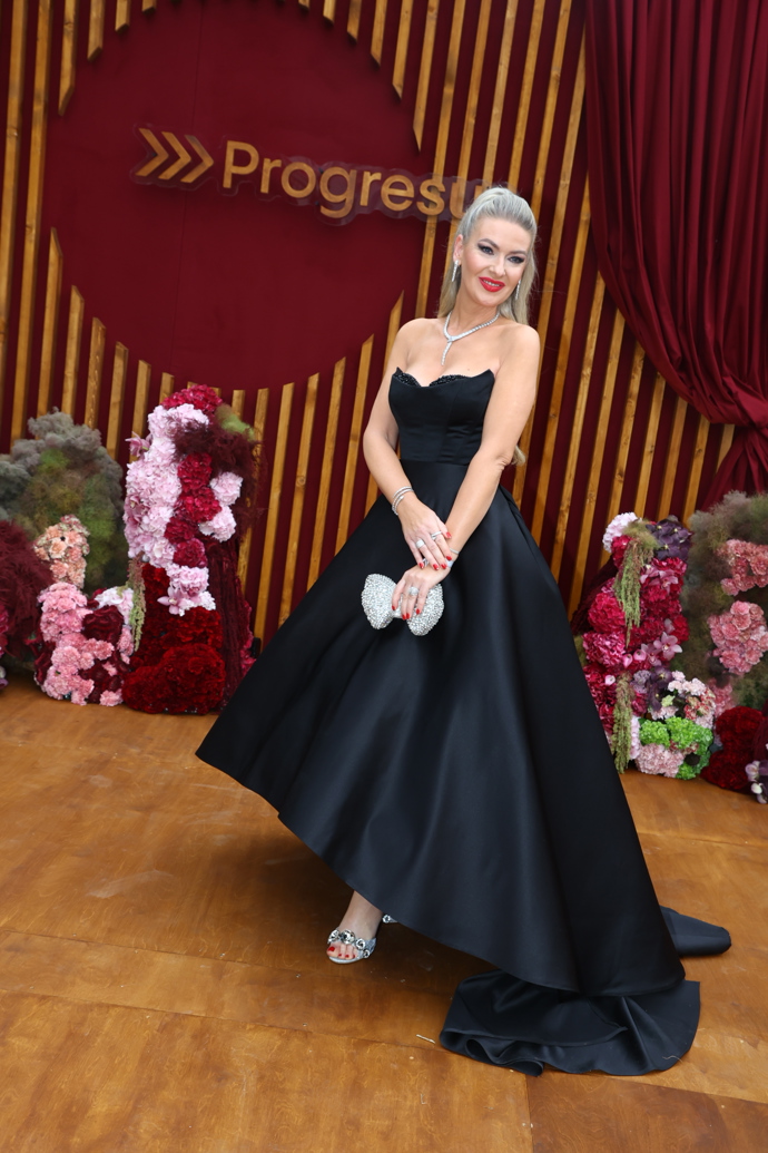 FOTO: Lenka Graf na Progresus party. – stránka 898