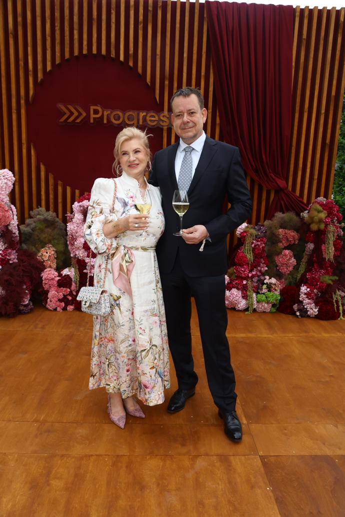 FOTO: Progresus party. – stránka 966