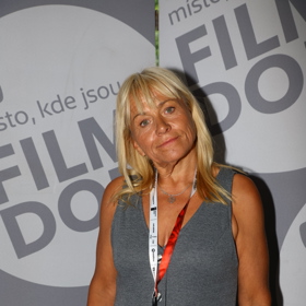 Pavle Tomicové to velice sluší.