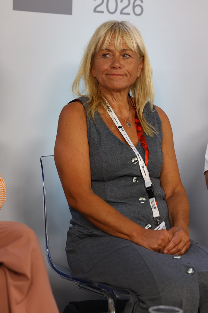 FOTO: Pavla Tomicová v Karlových Varech. – stránka 11