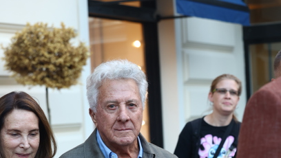 FOTO: Legendární herec Dustin Hoffman opustil Pupp a vyrazil do města.