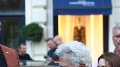 FOTO: Legendární herec Dustin Hoffman opustil Pupp a vyrazil do města.