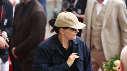 FOTO: Francouzská herečka Juliette Binoche přijela v ležérním outfitu.