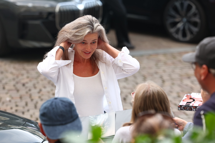 FOTO: Pavlína Pořízková dorazila na festival ve Varech. – stránka 857