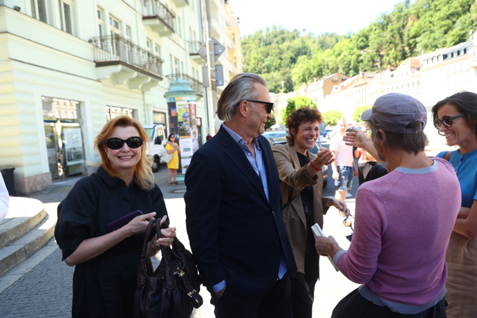 FOTO: Jitka Schneiderová byla samý úsměv. – stránka 3