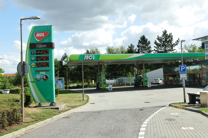 FOTO: Ceny pohonných hmot v Praze. – stránka 10
