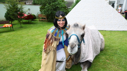 FOTO: Marta Jandová na narozeninách svého tatínka.