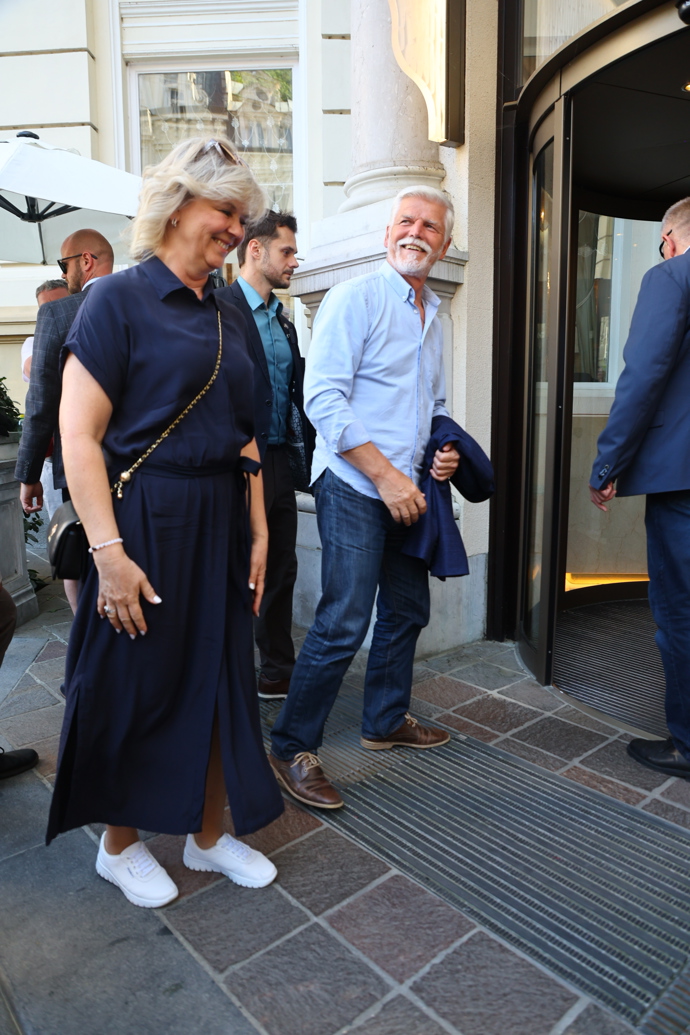 FOTO: Prezident Petr Pavel i Eva Pavlová měli skvělou náladu. – stránka 14