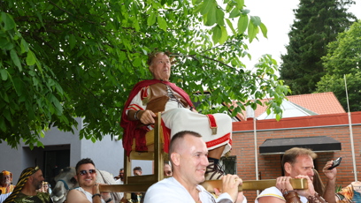FOTO: Petr Janda v kostýmu Caesara.