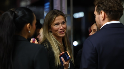 FOTO: Mirek Dubovický byl na festivalu ve Varech s partnerkou Sarah, potkal tam ale i svou ex Veroniku Kopřivovou.