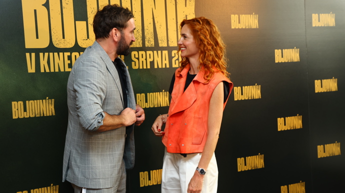 FOTO: Milan Ondrík a Hana Vagnerová během tiskové konference. – stránka 18