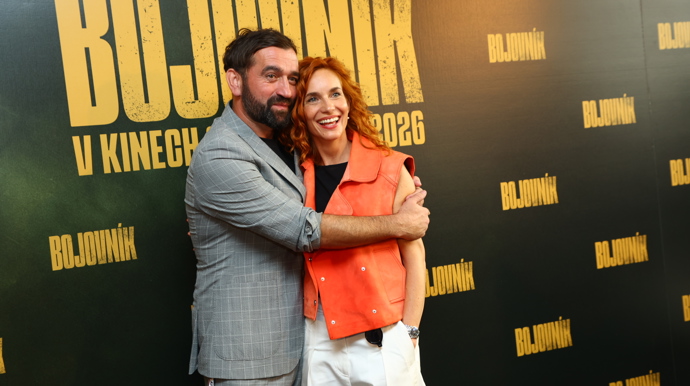 FOTO: Milan Ondrík a Hana Vagnerová natáčeli také milostné scény. – stránka 14