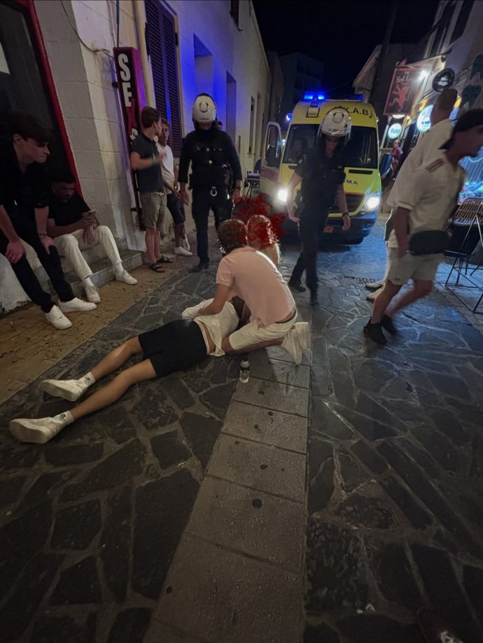FOTO: Jan Tuna a jeho nepříjemný zážitek z Řecka.