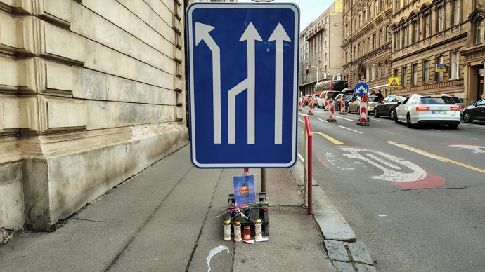 FOTO: Pietní místo se nachází v Sokolské ulici. – stránka 4