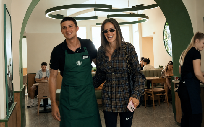 FOTO: Podívat se na Sebastiana přišla i jeho partnerka Andrea. – stránka 1