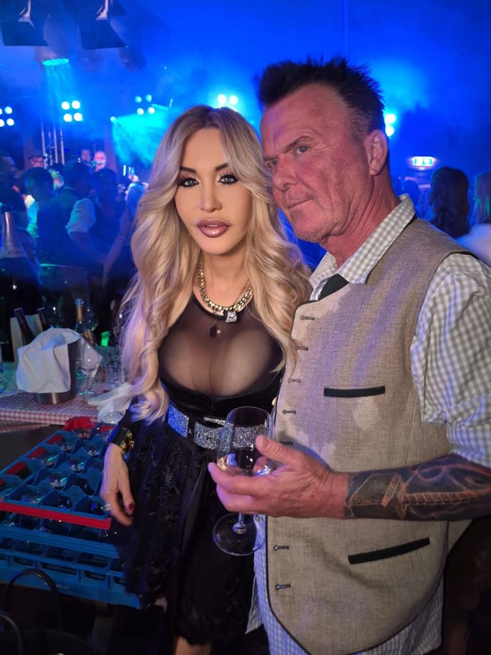 FOTO: Dolly Buster nám objasnila, jak to je s jejím současným vztahem. – stránka 14