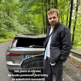 Thom Artway měl autonehodu. Takhle dopadlo jeho auto.