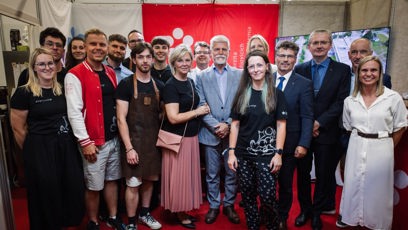 FOTO: Prezident Petr Pavel zavítal s manželkou na veletrh země živitelka.