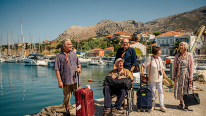 FOTO: Oldřich Kaiser, Petr Kostka, Jan Vlasák, Lenka Termerová a Dana Syslová ve filmu Pět švestek.