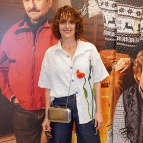 Klára Issová na premiéře filmu 6 gramů předvedla, že i džíny můžou vypadat luxusně.