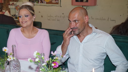 FOTO: Charlotte Štiková a Marin Stefan si večírek k odhalení pohlaví miminka užívali.