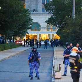 Centrum Moskvy po atentátu neprodyšně uzavřely bezpečnostní složky.