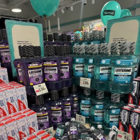 Litrová ústní voda Listerine za 136 Kč mi na první pohled přišla jako výhodná nabídka. Zkontrolovala jsem ceny jinde a našla jsem i výhodnější, takže tady NORMAL neobstál.