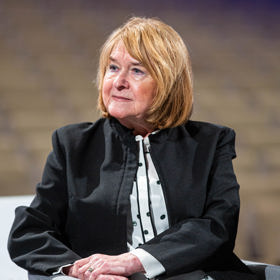 Pavlína Filipovská se také s ničím nepárá. Klidně zkritizuje politiky i vlastní slavnou dceru Pavlínu Wolfovou.