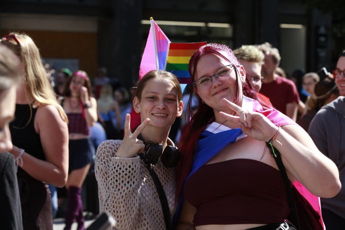 FOTO: Desítky tisíc účastníků dorazily na festival Prague Pride. – stránka 21