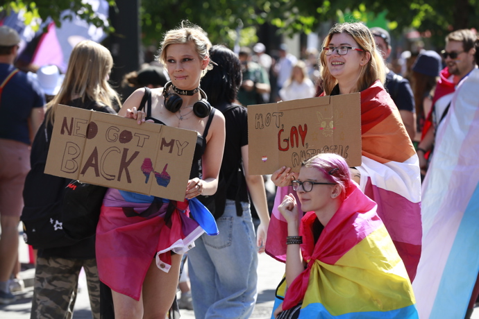 FOTO: Desítky tisíc účastníků dorazily na festival Prague Pride. – stránka 20