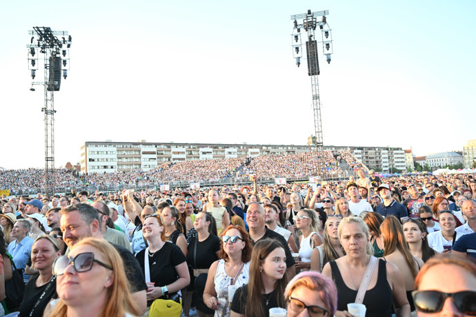 FOTO: Koncert Marka Ztraceného na Letné. – stránka 32