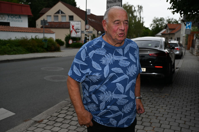 FOTO: Ivan Vyskočil dorazil na letní party divadla Broadway. – stránka 7