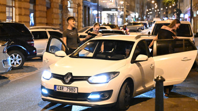 FOTO: Tadeáš Kuběnka odjel taxíkem.