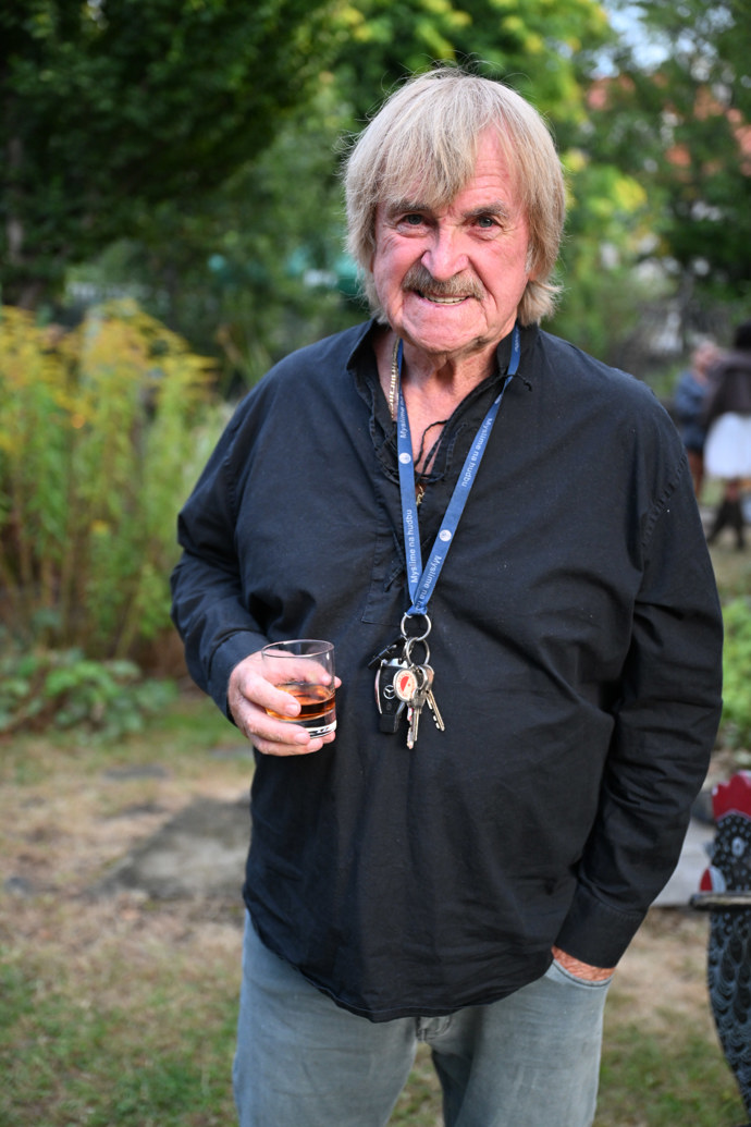 FOTO: Karel Vágner na party divadla Broadway. – stránka 6