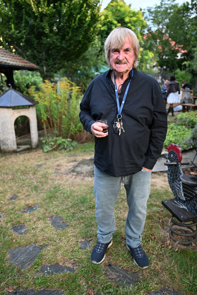 FOTO: Karel Vágner vypadá skvěle. – stránka 5