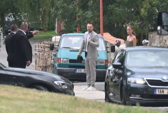 FOTO: Na místě je i Jiří Tlustý.