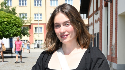FOTO: Dominika Hašková se před fotografy eXtra.cz ochotně usmívala.