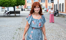 Ljuba Krbová vyrazila na akci v nádherných květinových šatech. 