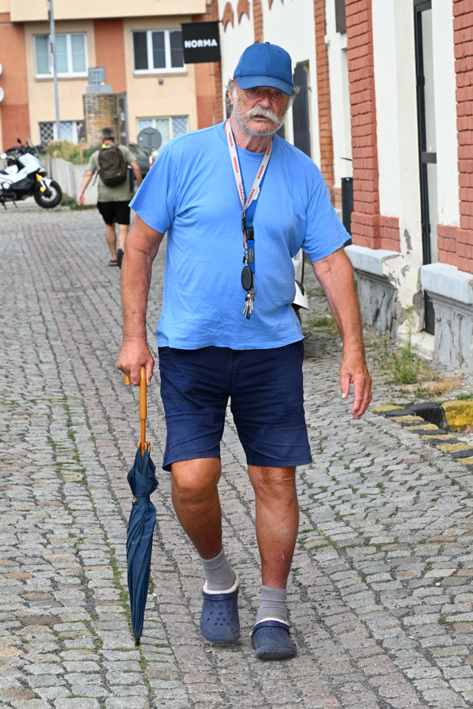FOTO: Pavel Nový se po zdravotních problémech výrazně proměnil. – stránka 10