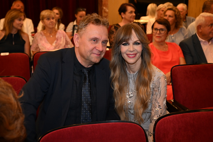 FOTO: Jana Fabiánová dorazila se svým novým mužem. – stránka 4
