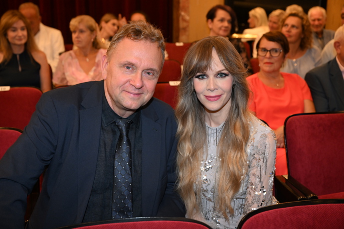 FOTO: Jana Fabiánová je se svým novým partnerem od května. – stránka 1