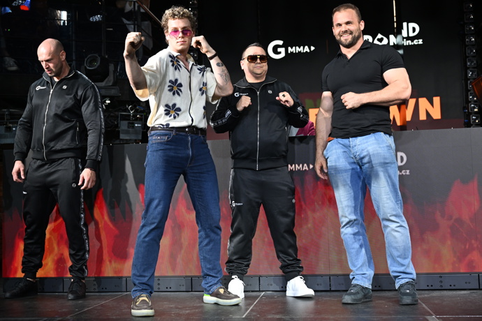 FOTO: Spicy Pája se vrací do klece. – stránka 1